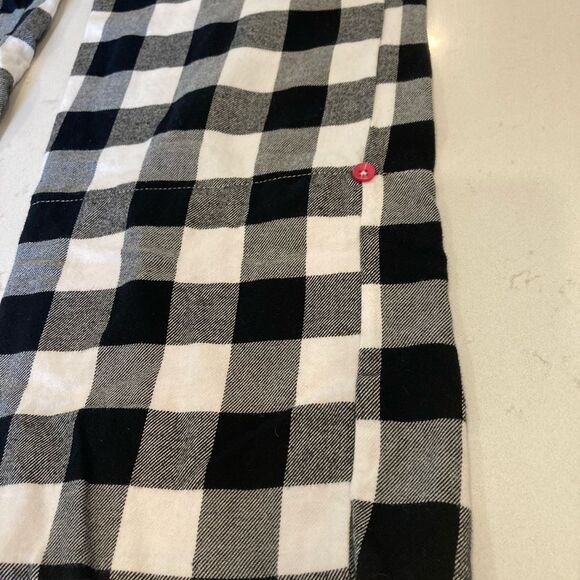 World Market 100% Cotton Flannel Buffalo Plaid Reversible Roll Up Lounge Pants - Picture 8 of 10